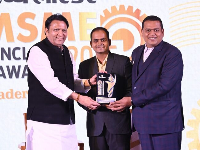 Fastest Growing MSME Award by Divyabhaskar