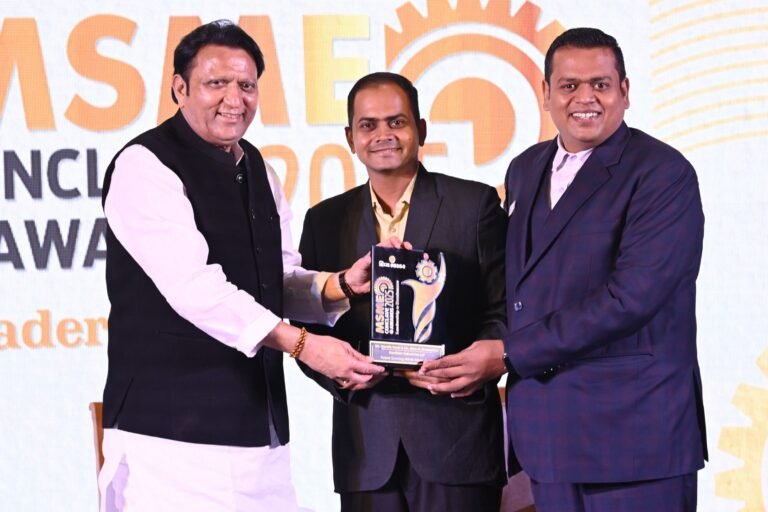 Fastest Growing MSME Award by Divyabhaskar