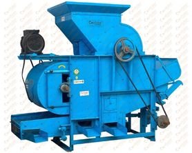 Groundnut Decorticator Machine by Confider Industries